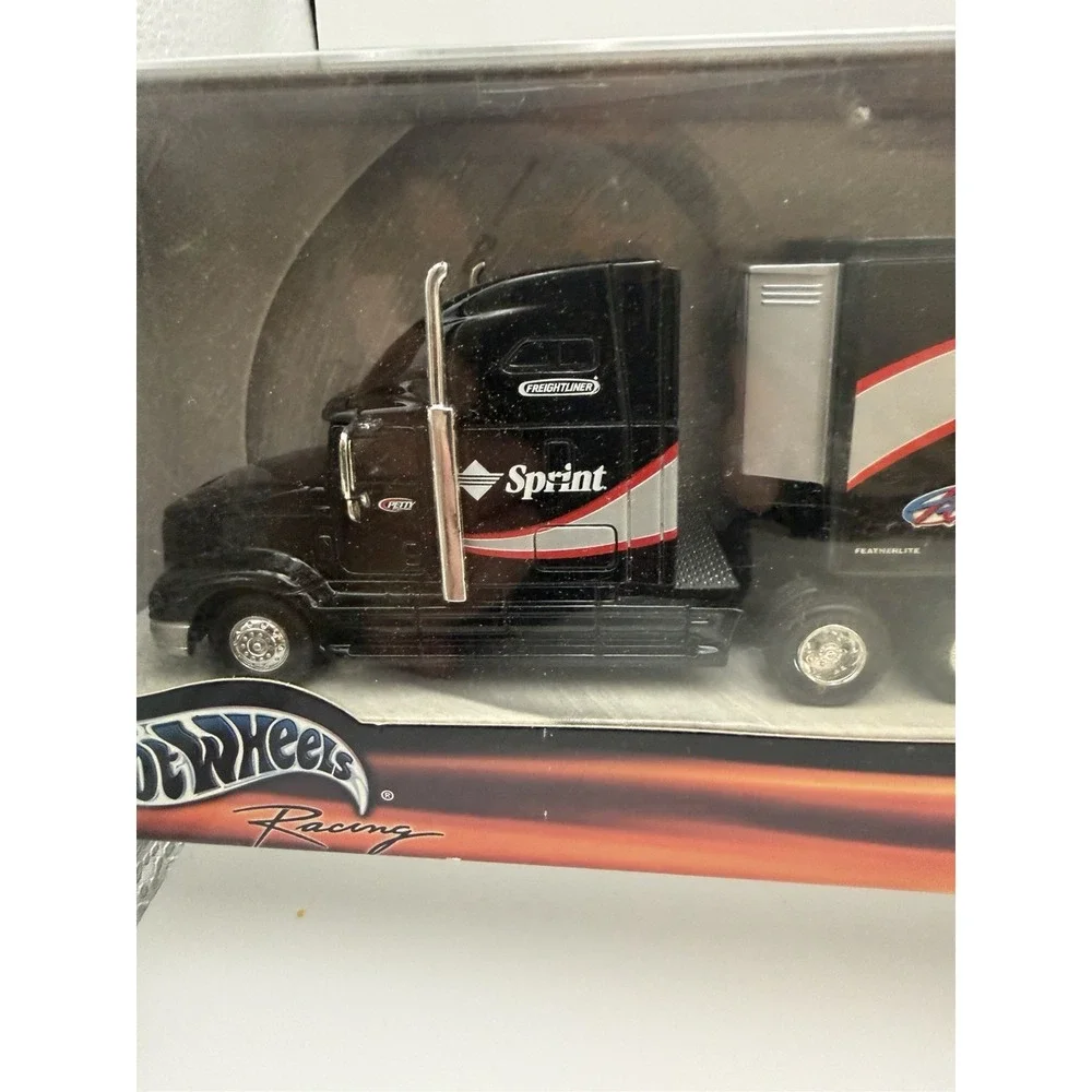 2001 Hot Wheels Racing Kyle Petty #45 Sprint Team Transporter NASCAR Diecast